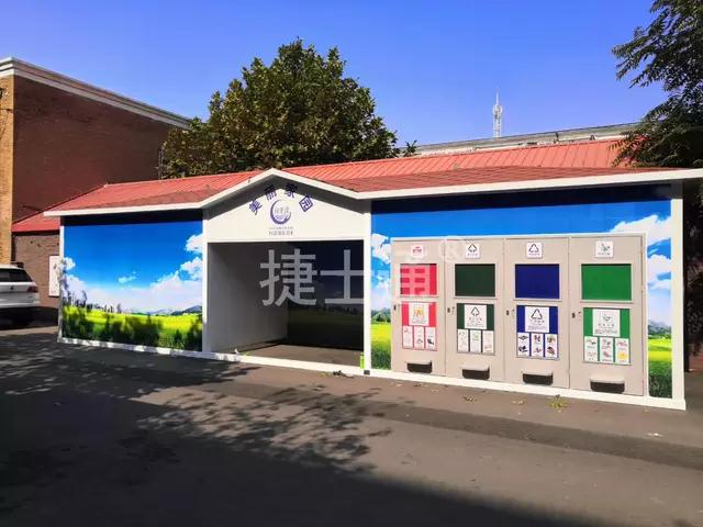 將口罩等醫(yī)療廢物投入獨立分類垃圾桶（房）至關重要